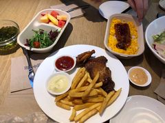 -文汇新民联合报业集团(上海报业大厦店)