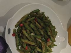 -巴特餐饮6加1音乐餐吧·新疆菜