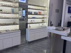 -视野联行眼镜·蔡司·控优点授权(长白万象汇店)