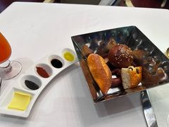 -龙虾酒吧扒房(宁波香格里拉店)