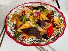 -疆山别院烧烤·新疆菜(铁路局店)