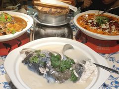 -卢大鲜鱼头捞饭(美利广场店)