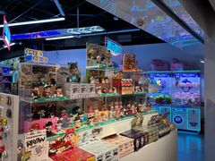 -名创优品(北京新中关购物中心地铁层店)