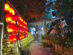 -二荆条·蜀鲜汇城市森林火锅