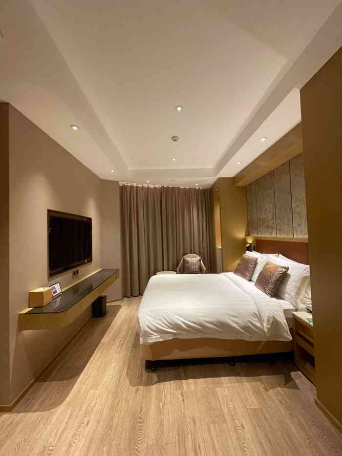 澳门骏龙酒店-"就是房便宜,房子还是有点旧,还算舒服.这.