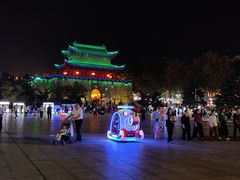 -巴陵广场