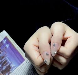 -慕拉美甲美睫皮肤管理