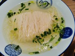鸡汤银丝面-新万鑫银丝面·非遗无锡味(惠山古镇店)