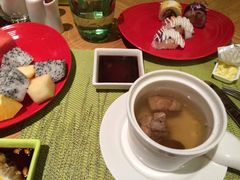 -华邑酒店·鲜艳全日自助餐厅