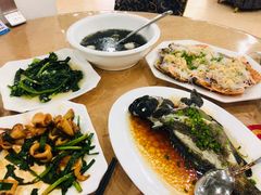 -双月饭店·20年老字号(新村店)