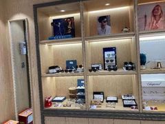 -吴良材眼镜(美罗城店)