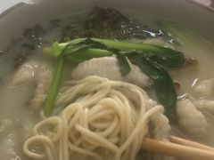 -明呈黄鱼面馆(斜土路店)