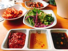 小菜-唯成•韩国炭火烤肉 유성고기