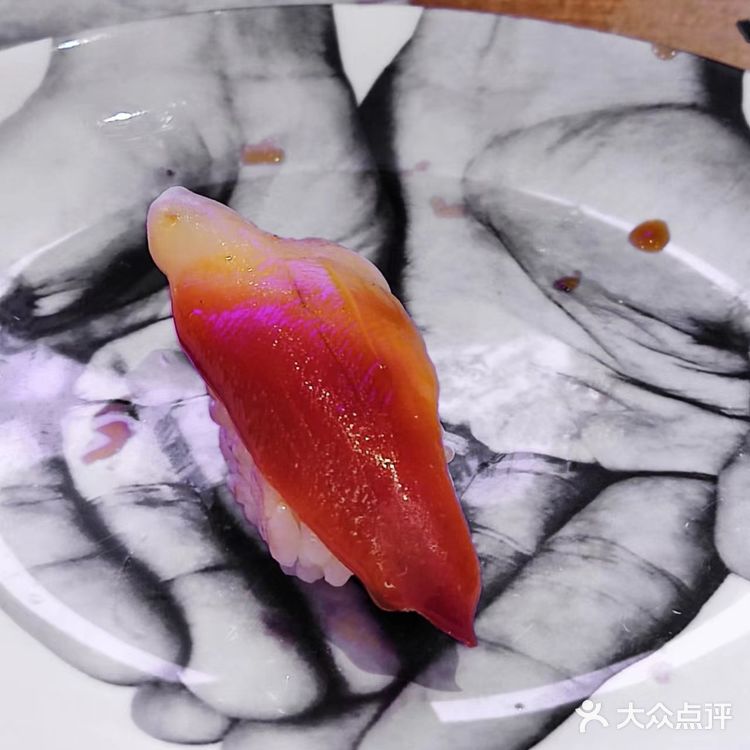 这家板前日料有点意思|三文鱼寿司只要6元,我可以随便炫~