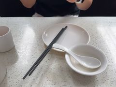 -肥仔文澳门猪骨煲(南京西路店)