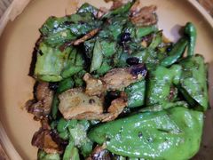 -黄泥岗·地道湖北菜(奥特莱斯店)