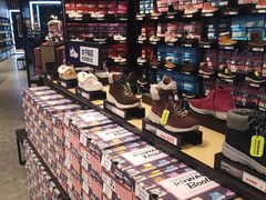 -SKECHERS 斯凯奇(上海国际时尚中心店)
