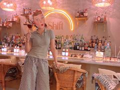 -Shift cocktail bar鸡尾酒吧