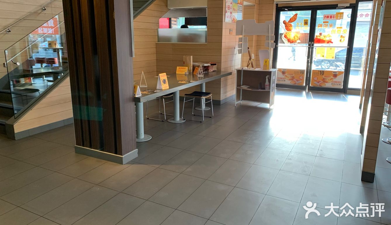 主要是很享受早上悠然的时光,环境很干净