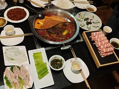 -百年川椒重庆老火锅(光谷店)