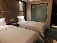 -郑州粤海酒店(郑州二七广场店)