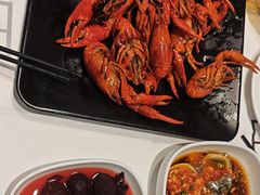 -靓虾二哥长沙地标小龙虾(五一广场店)