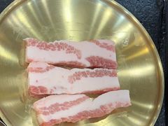 -臻牛烤肉