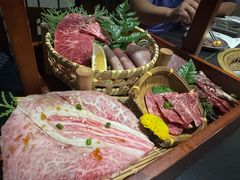 -山川小町·极番烧肉(新地假日广场店)