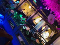 -韵秋荷(宝山龙湖天街店)