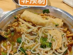 -柳州肥姨妈大骨螺蛳粉(沙河店)