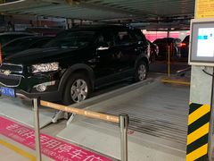 -徐汇日月光地下停车场