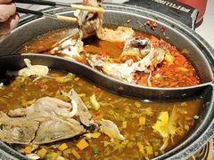 -阿瓦山寨·湘菜现炒·剁椒鱼头王(咸阳总店)