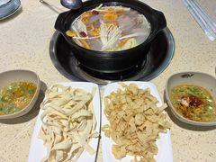 -九寨特色牦牛肉汤锅 羊肉汤锅