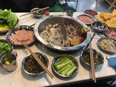 -憨铁匠老火锅(龙岗万科里店)