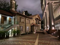 -香港大学