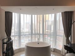 -深圳罗湖东门步行街亚朵X酒店