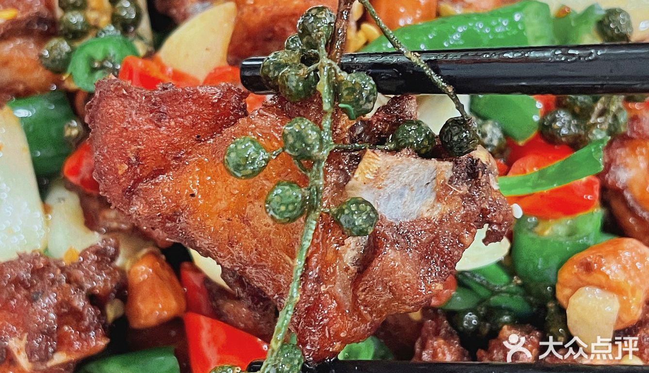 水煮肉YYDS 川菜配饭幸福爆满