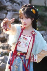 -一揽芳华汉服旗袍体验馆(拙政园店)