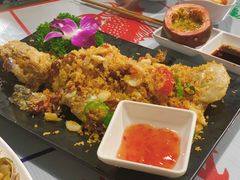 避风塘濑尿虾-辉记炭烧海鲜大排档·老字号(福田店)