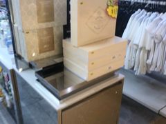 -BIGOFFS 超级折扣(仁恒伊势丹店)