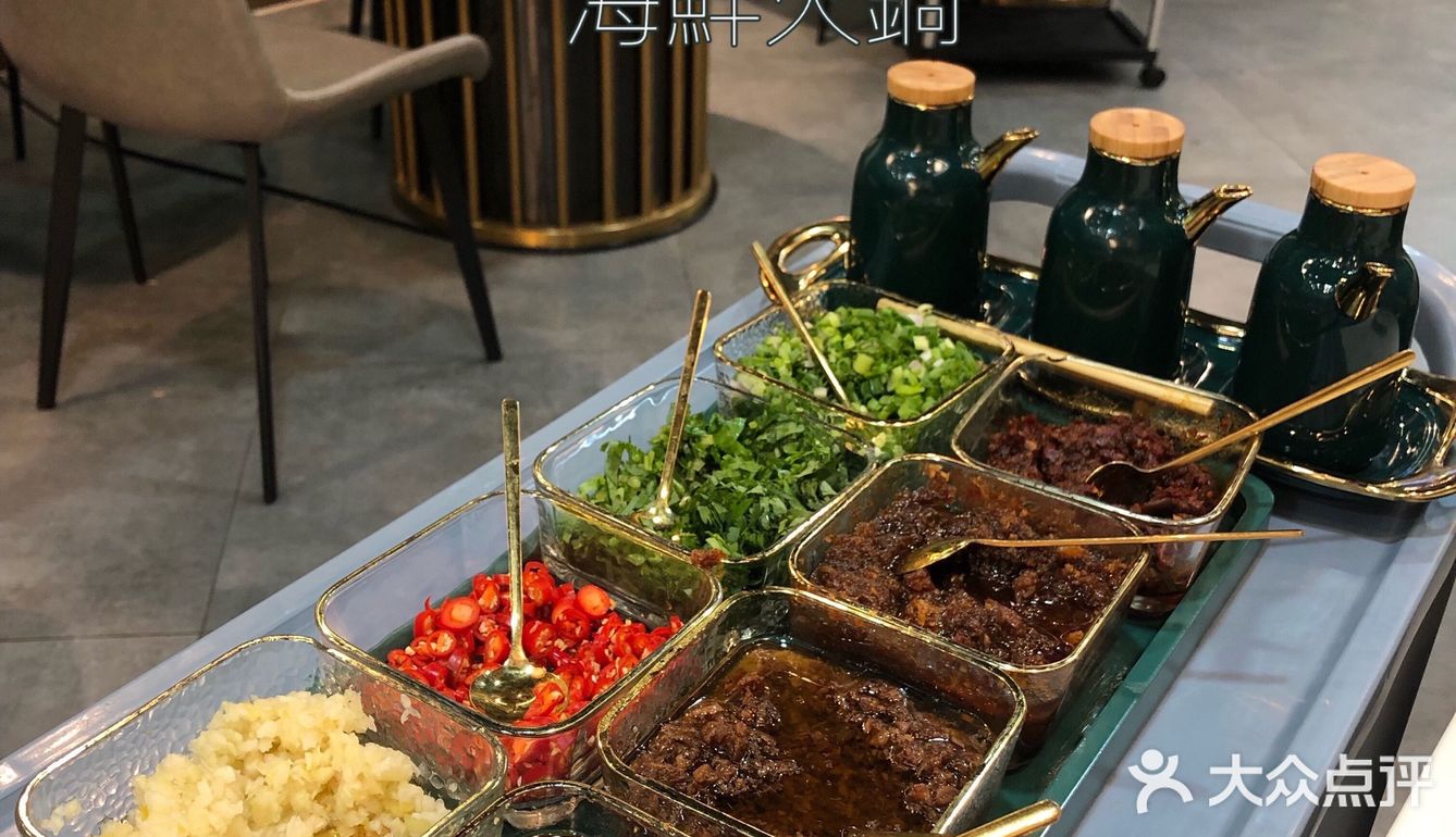 喜势滚🔥一顿喜庆🈶气势的海鲜火锅