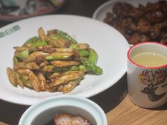 -新白鹿餐厅(滨江银泰店)