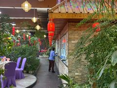 -九尊食上(生态园林酒店)