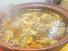 藥膳湯底-威邵鸡煲(西华路总店)