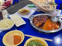 -马路边边串串香(苗栗路店)