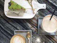 -UNI UNI(环亚凯瑟琳店)