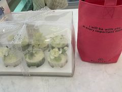 -山与蓝·轻糖鲜果蛋糕(勒泰店)
