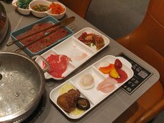 -黑金·寻焰自助百汇·烤肉·火锅(中街店)