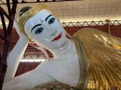 -ခြောက်ထပ်ကြီးရွှေသာလျောင်းဘုရားကြီး