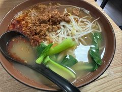 -金家小金碗云南过桥米线